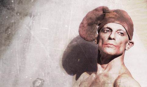 Opis: http://cdn.images.express.co.uk/img/dynamic/38/590x/harlekin-371621.jpg