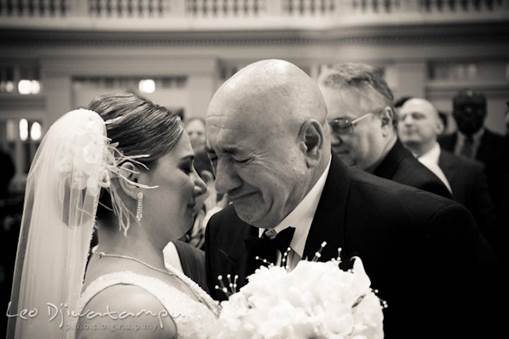 Opis: http://leodjphoto.com/images/blog/Natali-Nick-Wedding-0619.jpg